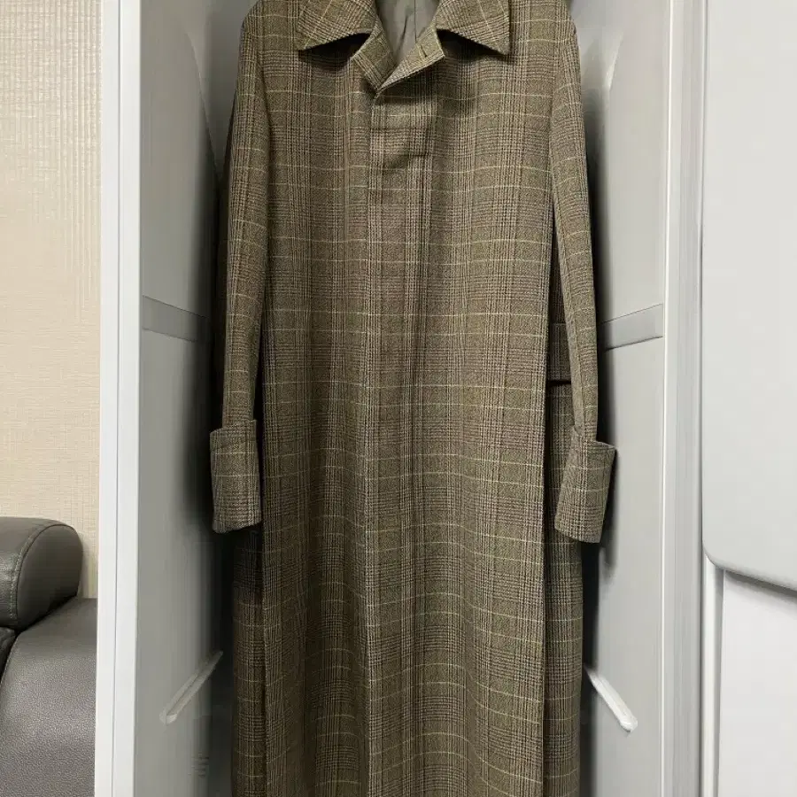 우영미 브라운 체크 커프스 디테일 맥코트 46사이즈