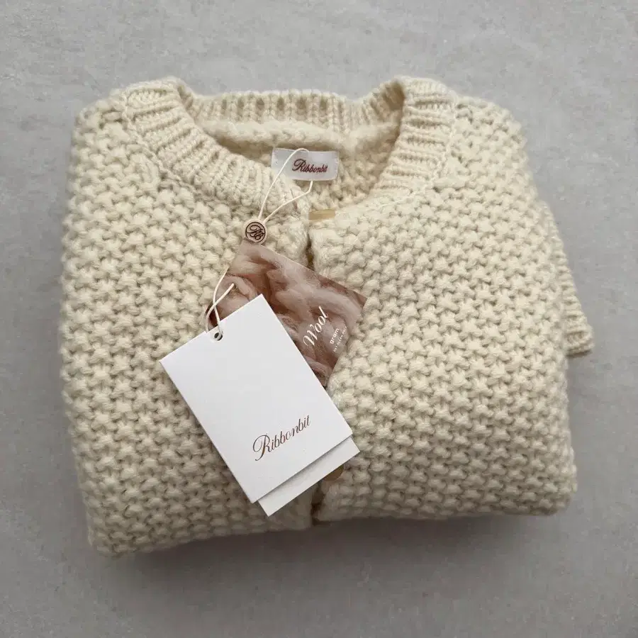 리본빛 테디니트 가디건