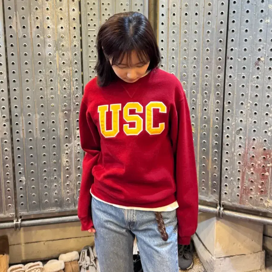 러셀 애슬래틱 V 스티치 USC 로고 맨투맨 레드 S