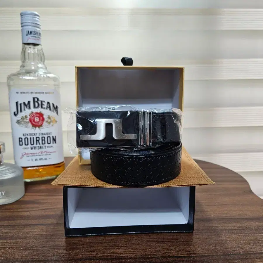J Lindeberg 벨트 블랙 박스포함 새제품