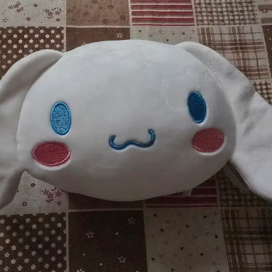 시나모롤 쿠션안대