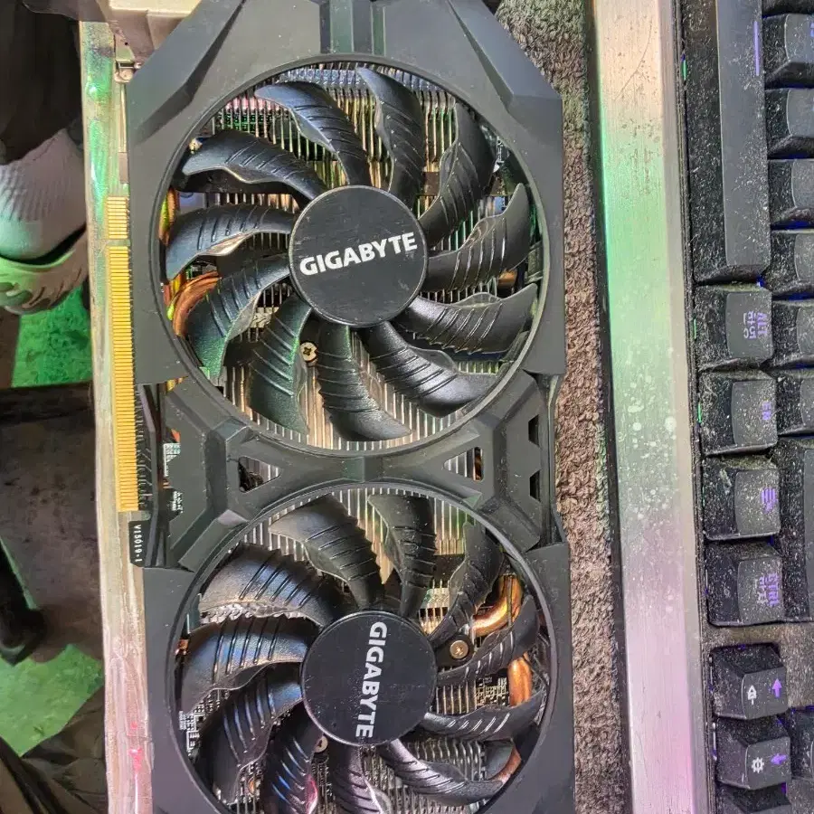 그래픽<109>r9 380 4g