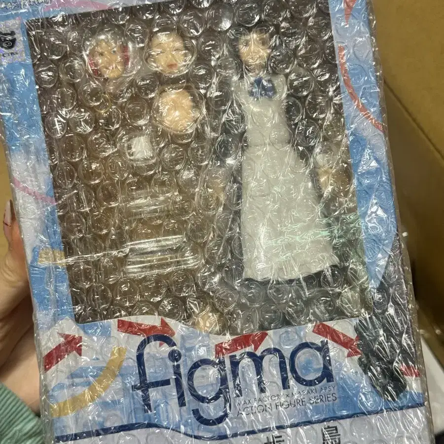 그래도 마을은 돌아간다 호토리 figma 피규어