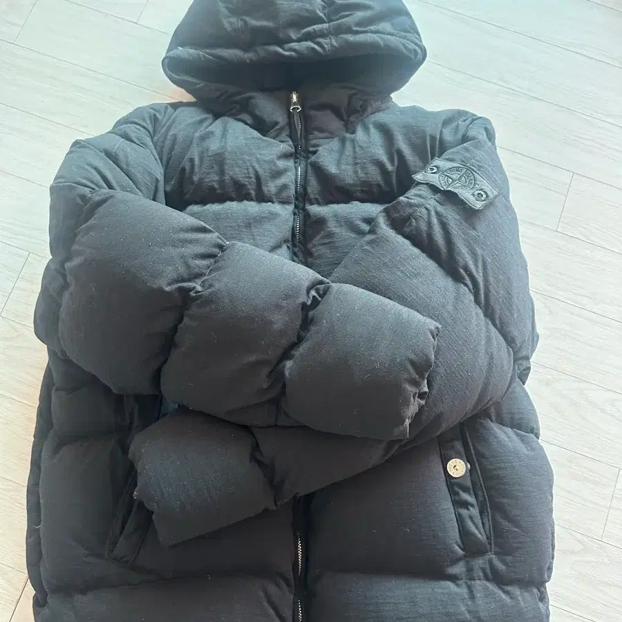 스톤아일랜드 패딩