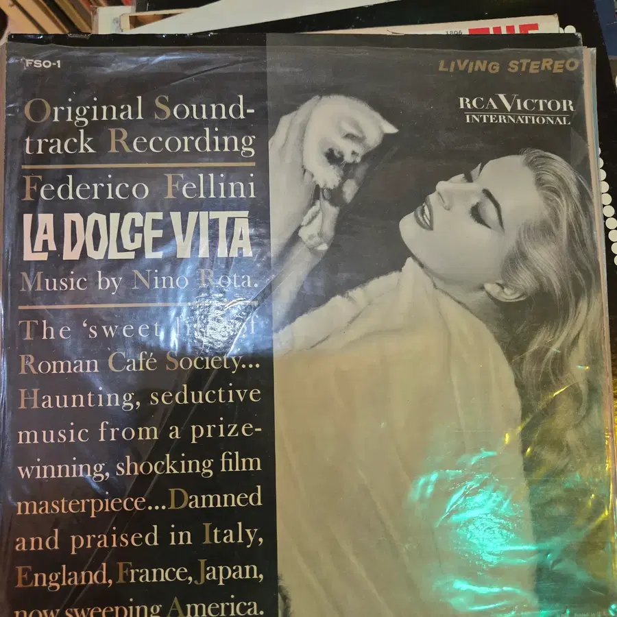 페데리코 펠리니(Federico Fellini) 감독의 1960년작 이탈리아 고전 영화 명작 달콤한 인생(La Dolce Vita)