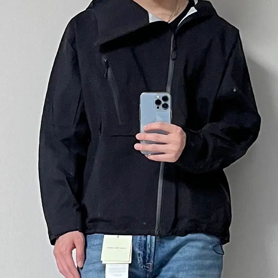 KOLON SPORT 비대칭 하이넥 방수 재킷