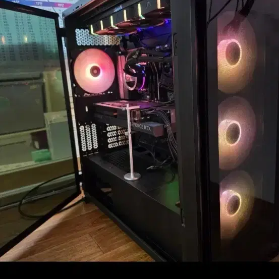 하이엔드 컴퓨터 컴98x3d 5080어마 지스킬ddr5(16gx2) 4tb(990프로급) 완본체 or 반본체 판매