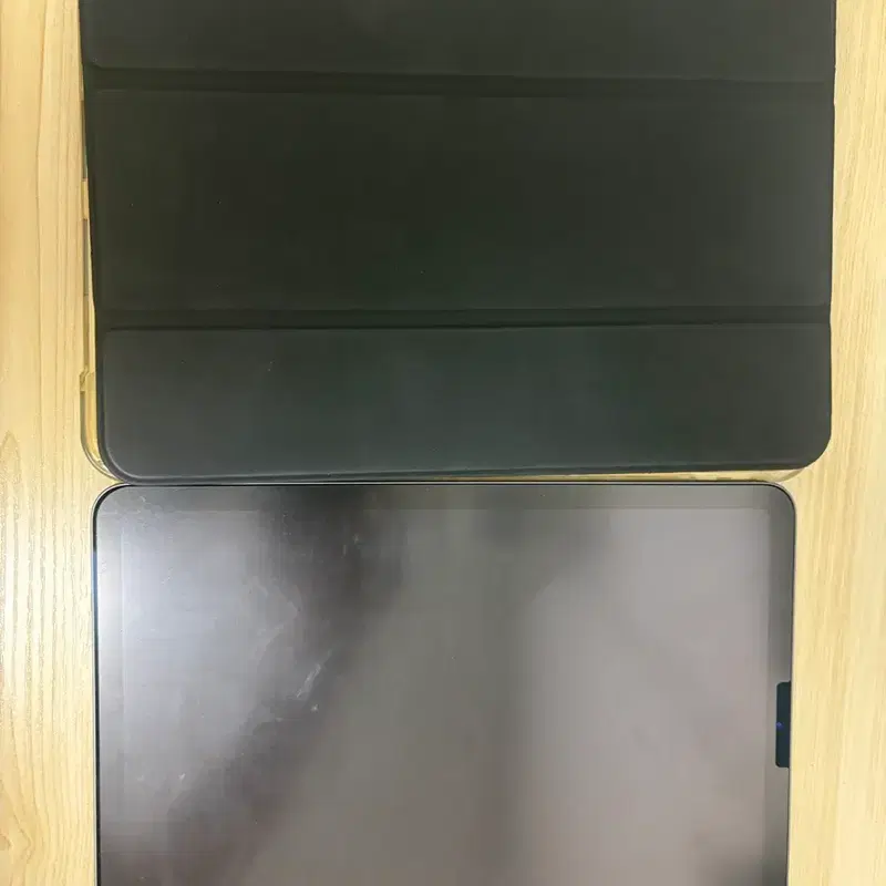 아이패드 에어 4 64gb+ 케이스 새상품,종이필름 새상품
