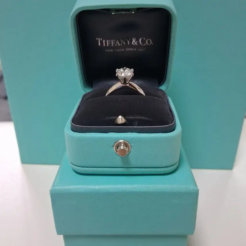 티파니앤코 티파니 1.3ct 캐럿 다이아 반지 플래티늄 링/ 1캐럿 사진 2