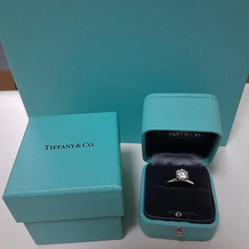 티파니앤코 티파니 1.3ct 캐럿 다이아 반지 플래티늄 링/ 1캐럿 사진 3