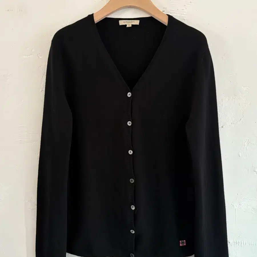 Burberry 버버리 블랙 캐시미어 브이넥 가디건