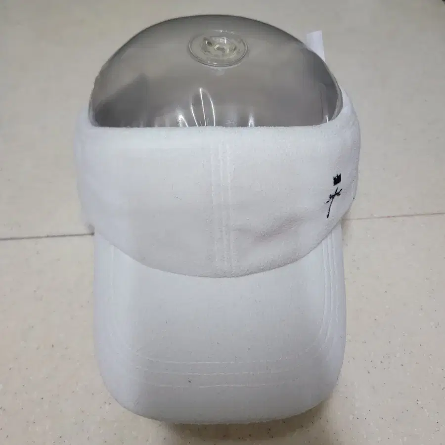 카스텔바작 니트모자