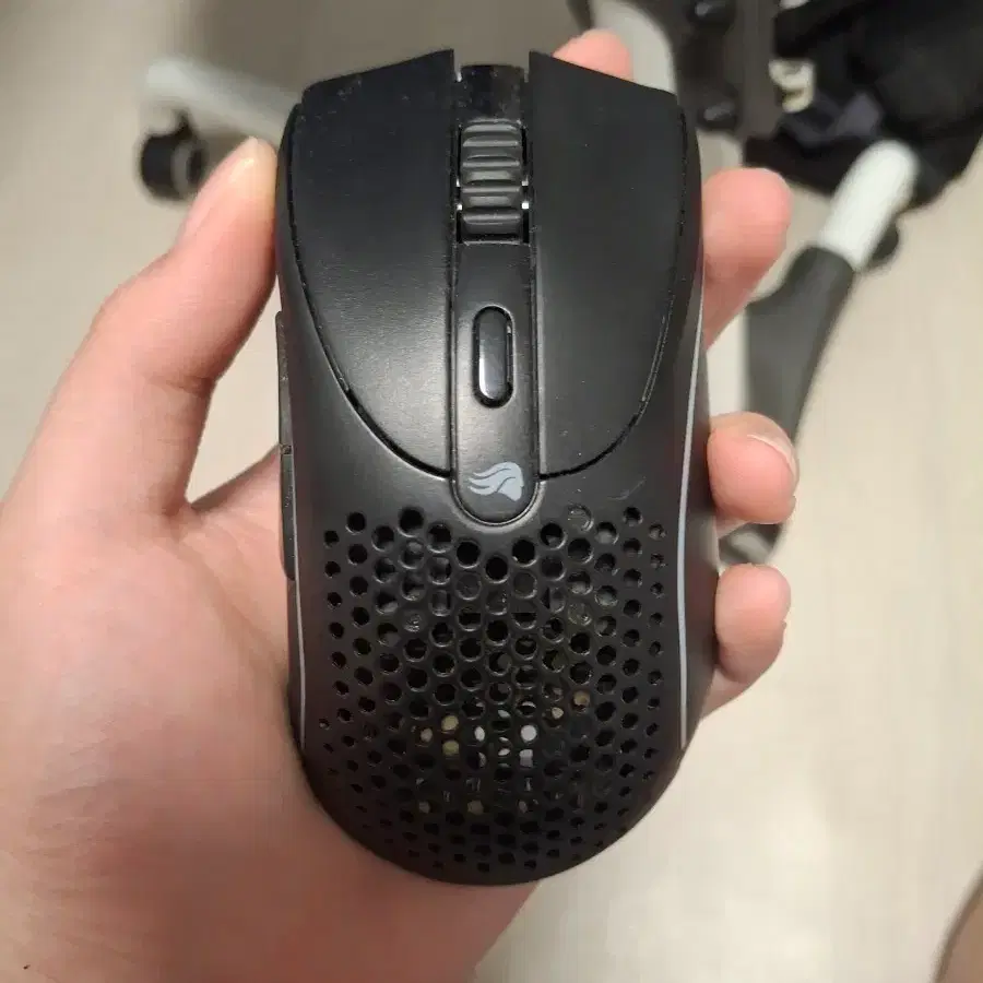 글로리어스 d2 팝니다