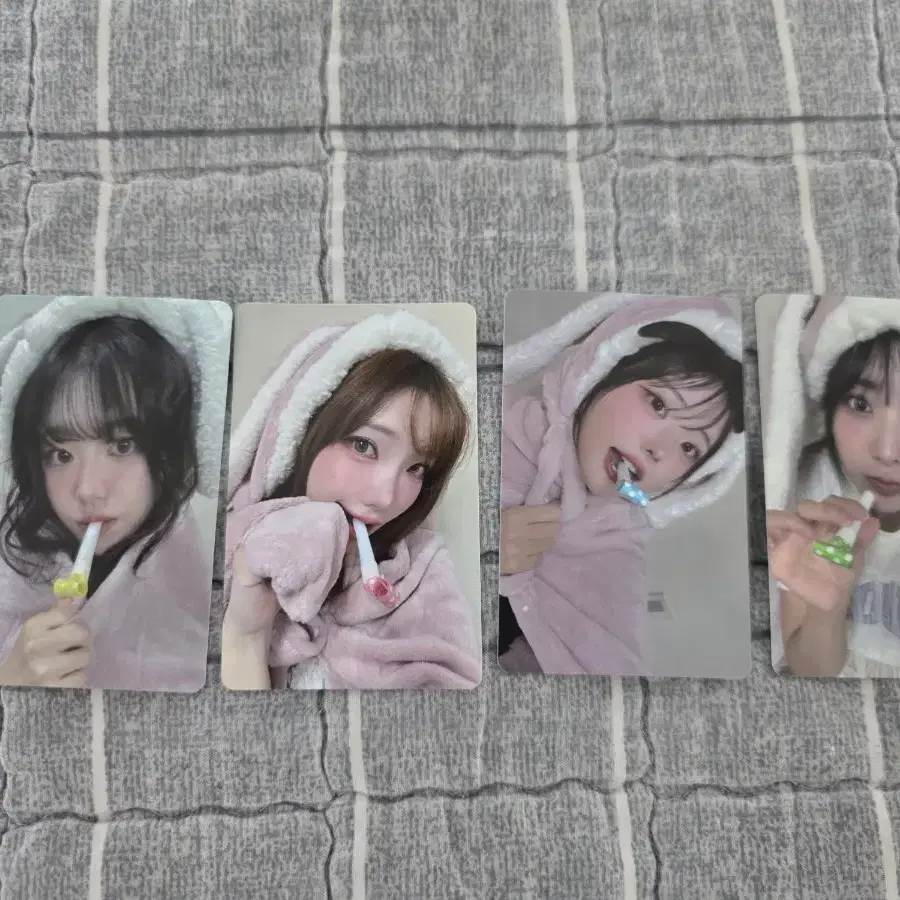 QWER 2주년 팝업 키캡 구매 특전 포카 1세트