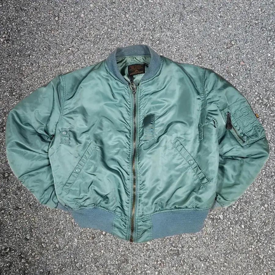 90s Made In USA Alpha Industries 알파인더스트리 세이지그린 Ma-1 항공점퍼 L