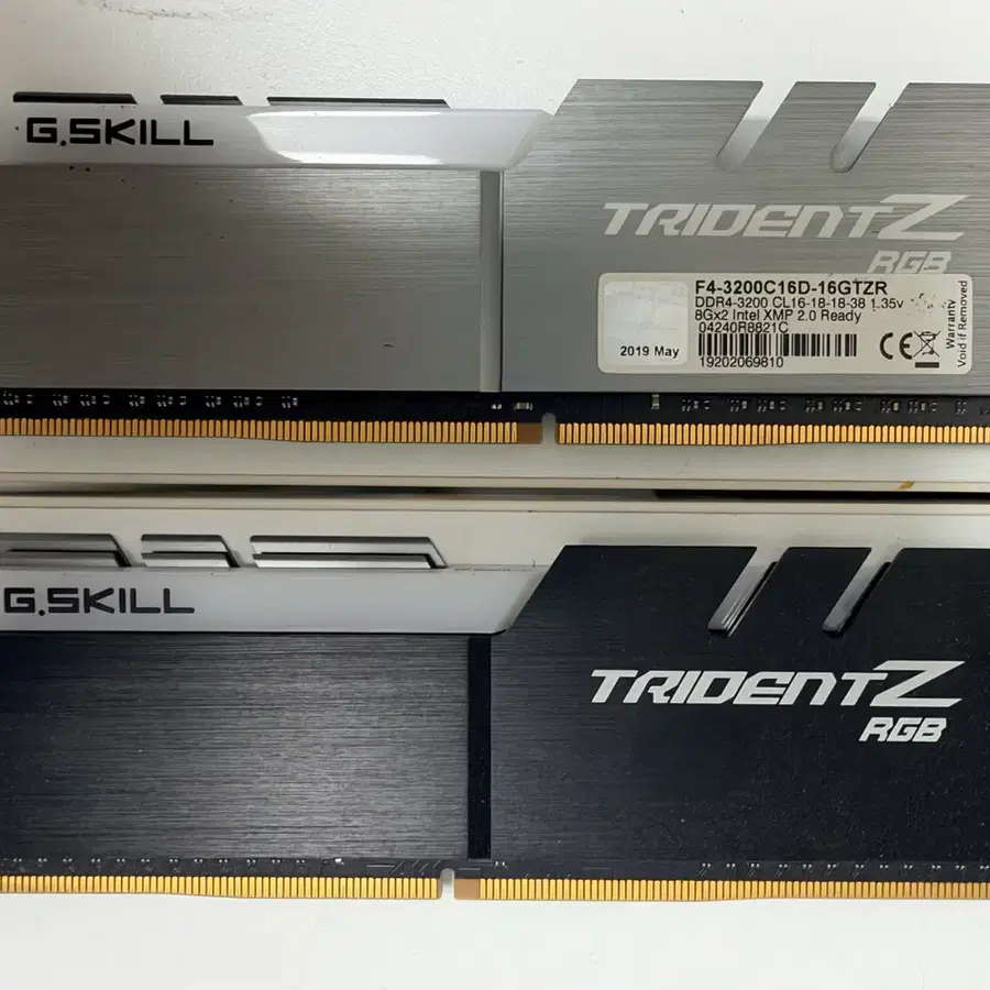 [하이닉스 C다이] 지스킬 트라이던트Z RGB DDR4-3200 16GB (8GBx2)