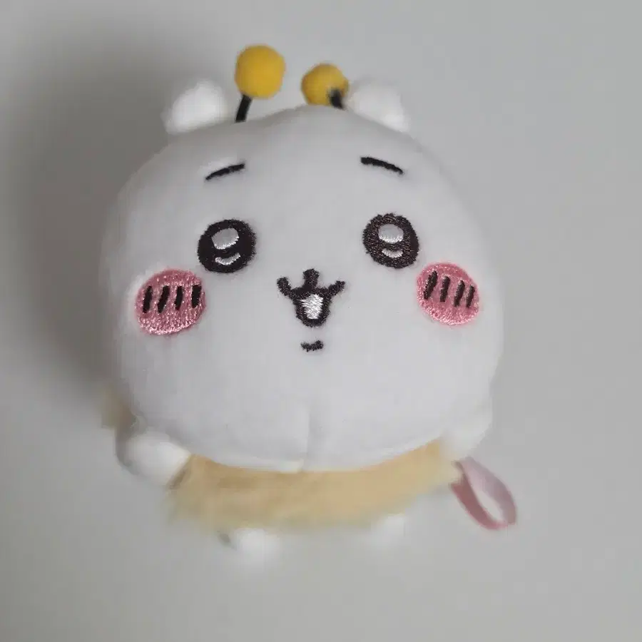 치이카와 꿀벌 마스코트 인형 키링 누이 하치와레 우사기