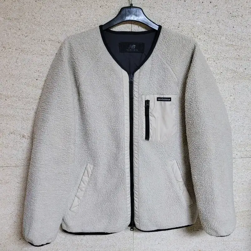 뉴발란스 남성 리버시블 퀼티드 플리스 경량패딩