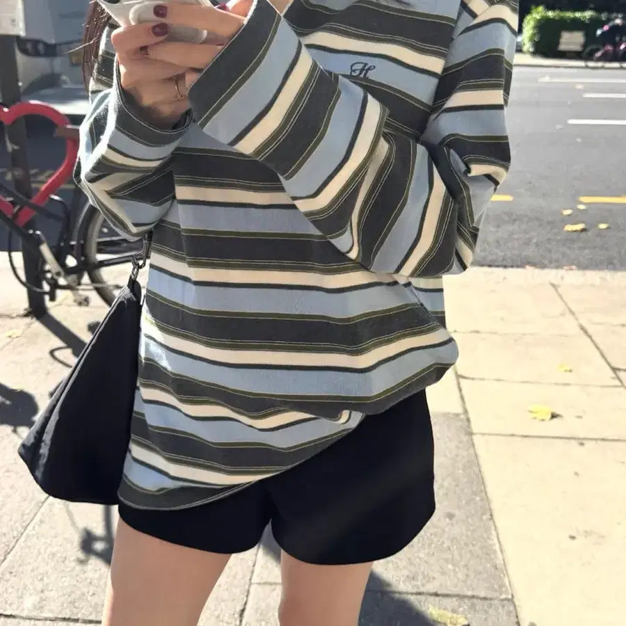 헤더먼트 올리브 스트라이프 피케 티셔츠