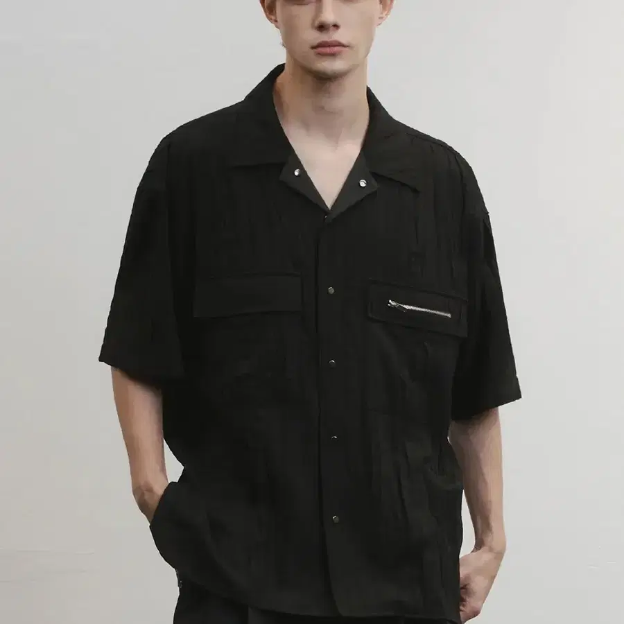 ALYSS 이레틱 크링를 린넨 반팔 셔츠 블랙