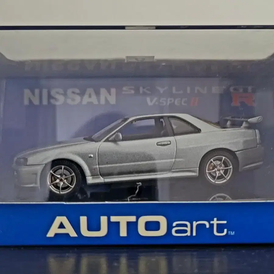 1/18 다이캐스트 오토아트 닛산 스카이라인 R34 v spec2