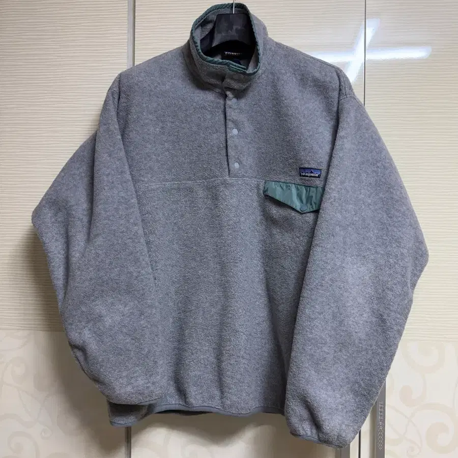 L] 파타고니아 90s 빈티지 신칠라 스냅티 그레이