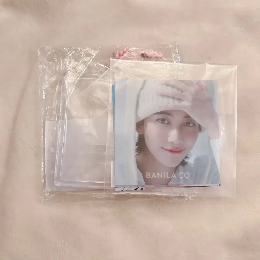 바닐라코 세븐틴 정한 포토 4장 + 포토 홀더 키링