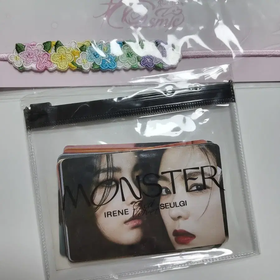 [일괄] 레드벨벳 MD 코스믹 자수 팔찌 스티커팩 포카 양도
