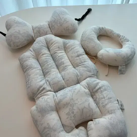 마롤로뜨 유모차 양면 통통라이너 (목베개 쿠션 포함)