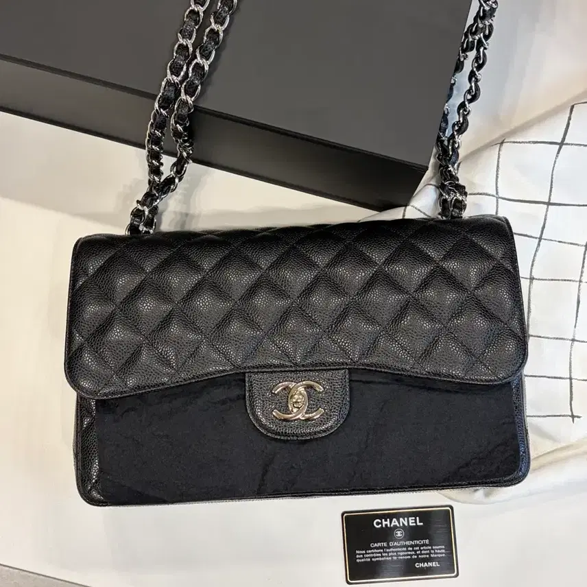 샤넬 클래식 캐비어 라지(점보)은장 사진 7