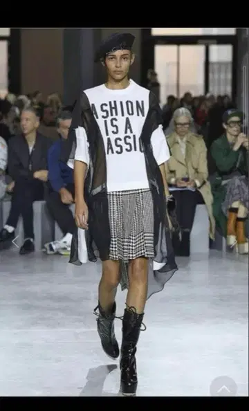 Sacai 레어! 새상품급 반팔 원피스 Size 2