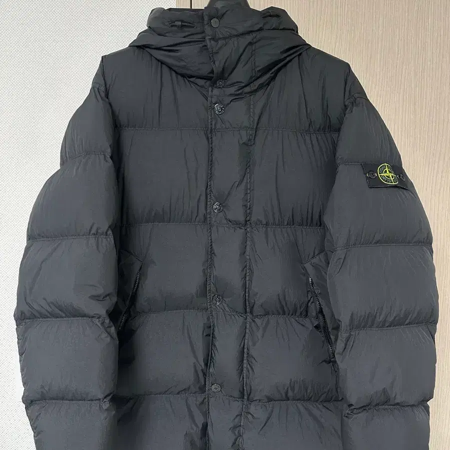 (XXL) 스톤아일랜드 25fw 크링클랩스 롱패딩 블랙