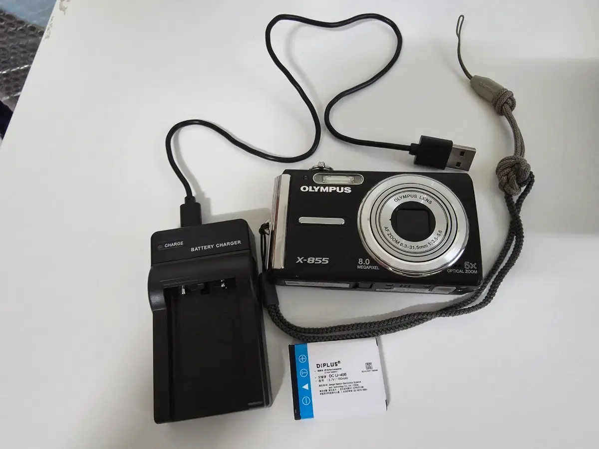 Olympus X-855 Digital Camera Vintage Camera