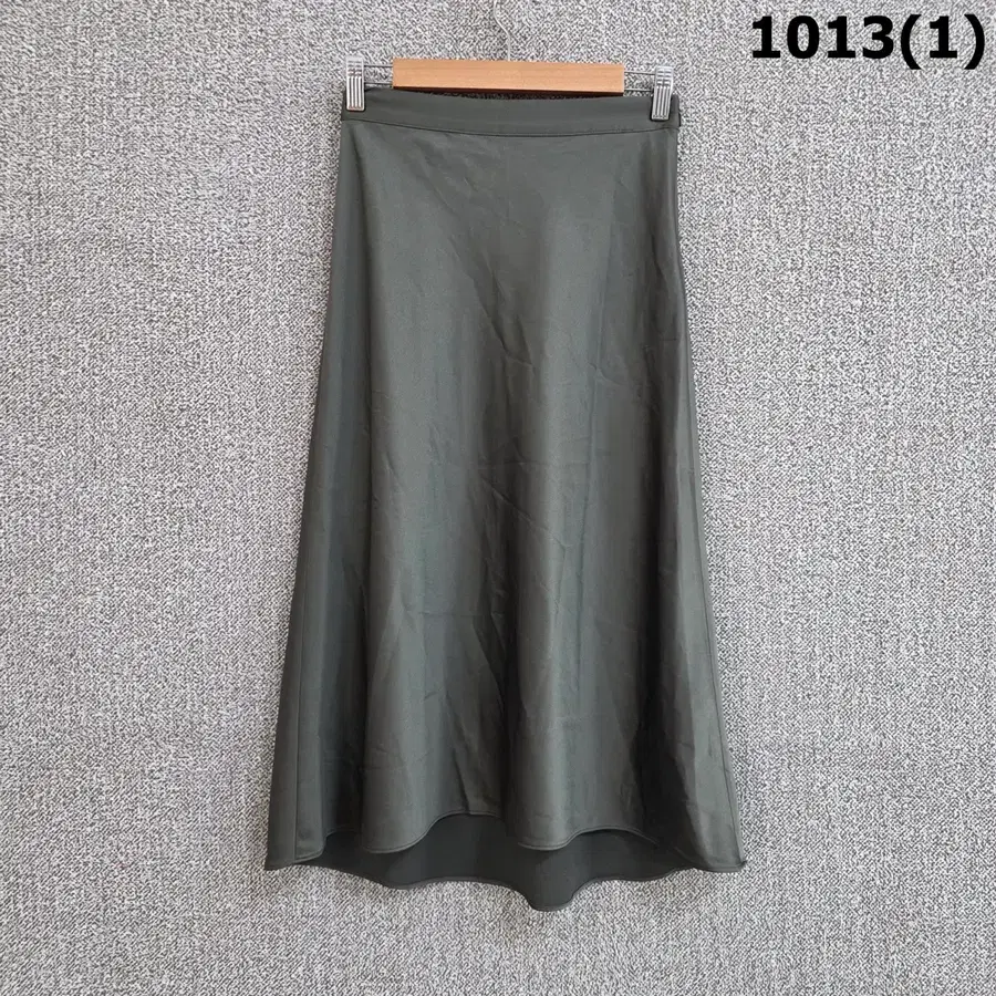 Lapiaf 롱 스커트 카키 55