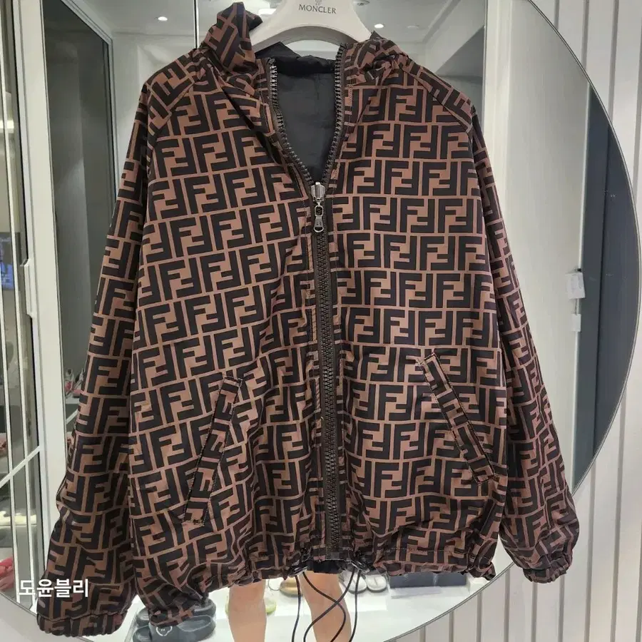 FENDI 키즈 양면바람막이 12+