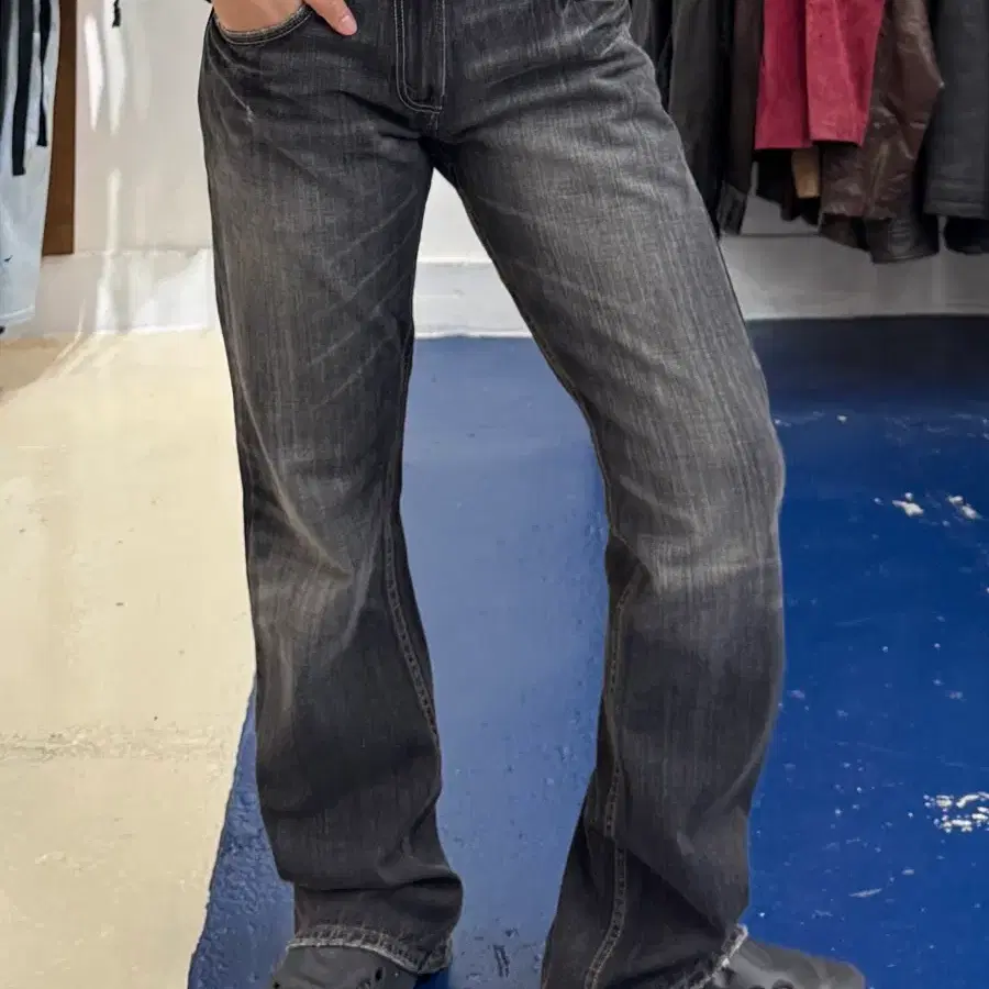 00s Levis 리바이스 527 로우 부츠컷 흑청 캣워싱 데님 팬츠