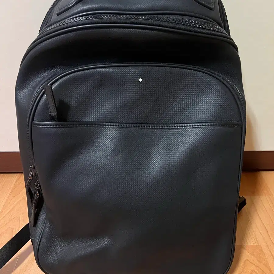 [정품] 몽블랑(Montblanc) 익스트림 사토리얼 가죽 백팩