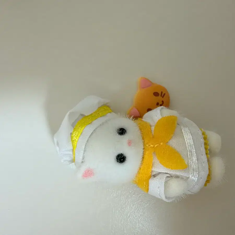 실바니안 베이커리 칠빵이 고양이 + 빵