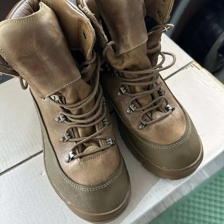 미군지급 산악용 전투화