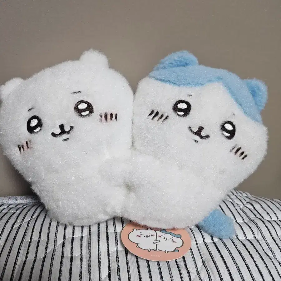 치이카와 하치와레 후와후와 허그