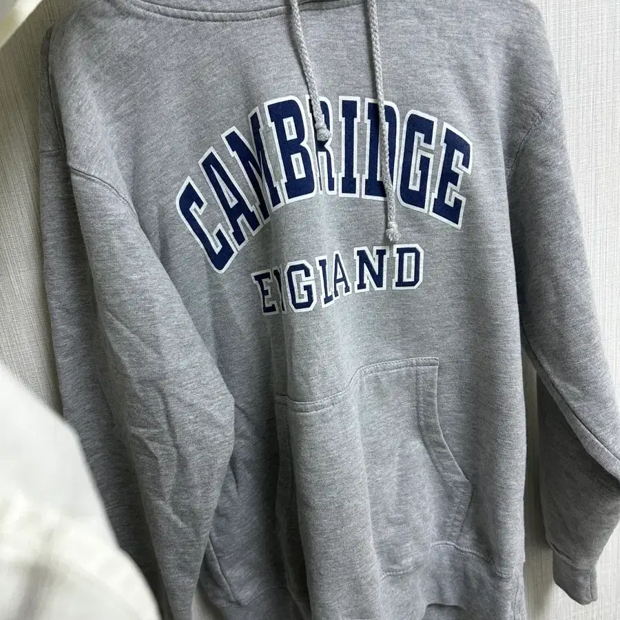 캠브리지 대학교 후드티 M
