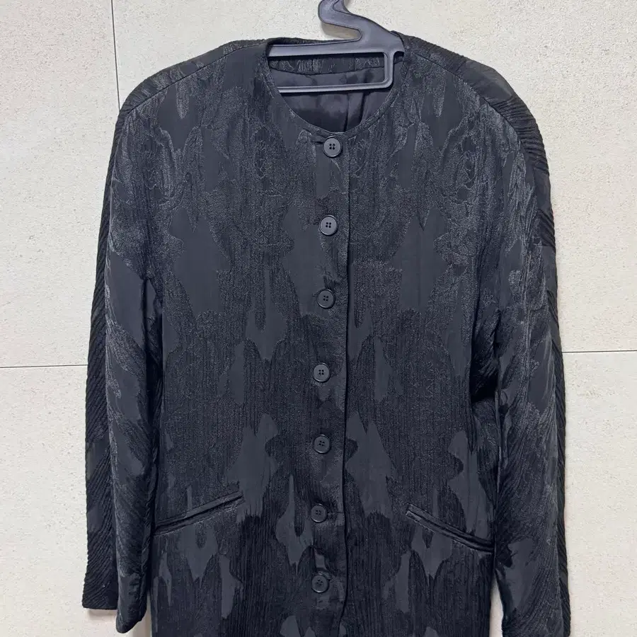 Maska 마스카 플리츠 블랙 패턴 자켓 40 made in italy
