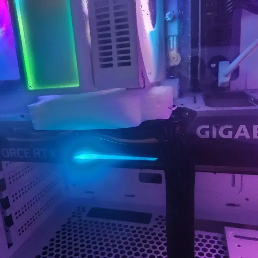 기가바이트 RTX 3060 12G 그래픽카드팝니다