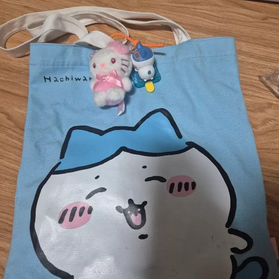 미니소 치이카와 하치와레 에코백