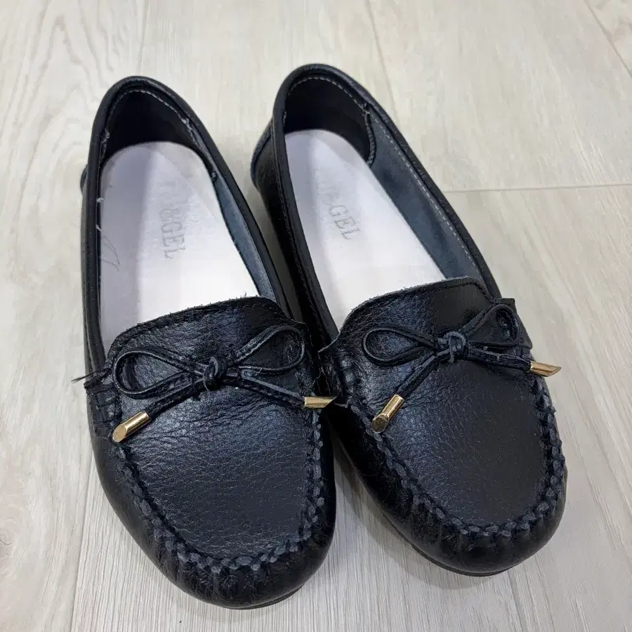 블랙 로포 단화 235