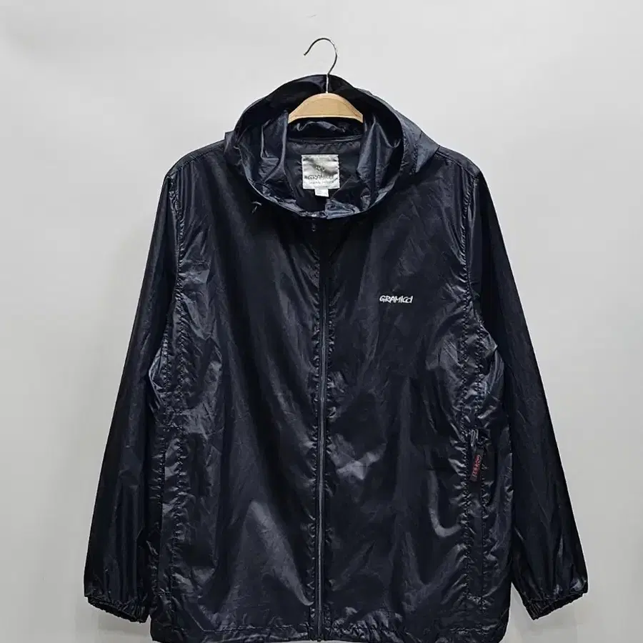 GRAMICCI 24FW 윈드브레이커 바람막이 / 남 ASIA S (추천 100) 블랙