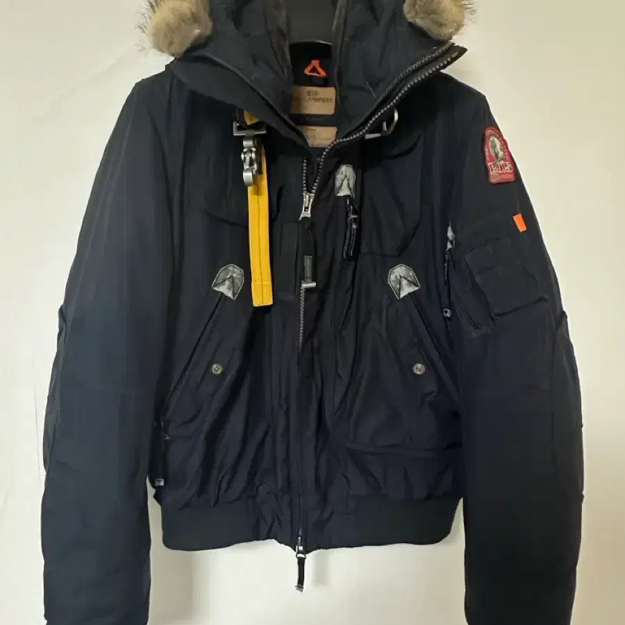 파라점퍼스 고비 M사이즈 18fw