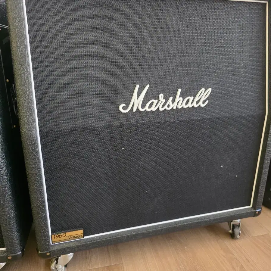 Marshall 마샬 1960AV Vintage 4x12 캐비넷 -영국산 , 신품급 상태 ,2대 판매