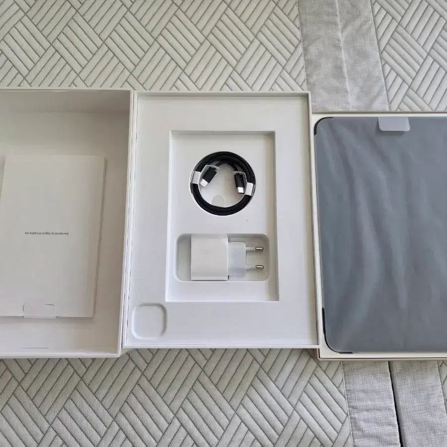아이패드 프로 11 M4 256GB Wi-Fi 블랙 팜
