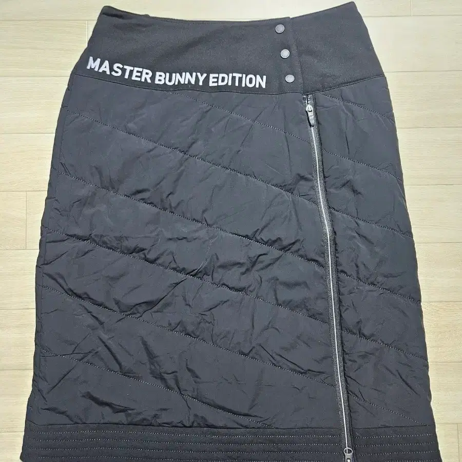 마스터바니 에디션 여성 퀼팅스커트 블랙 1